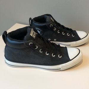Converse Sneakers Mens Size 7 (Unisex)